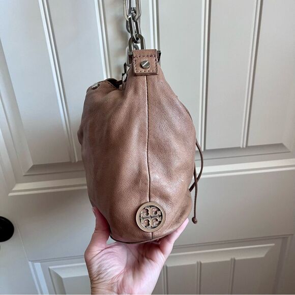 Tory Burch Tan Leather Bucket Bag Crossbody Drawstring Shoulder Bag - Picture 3 of 9